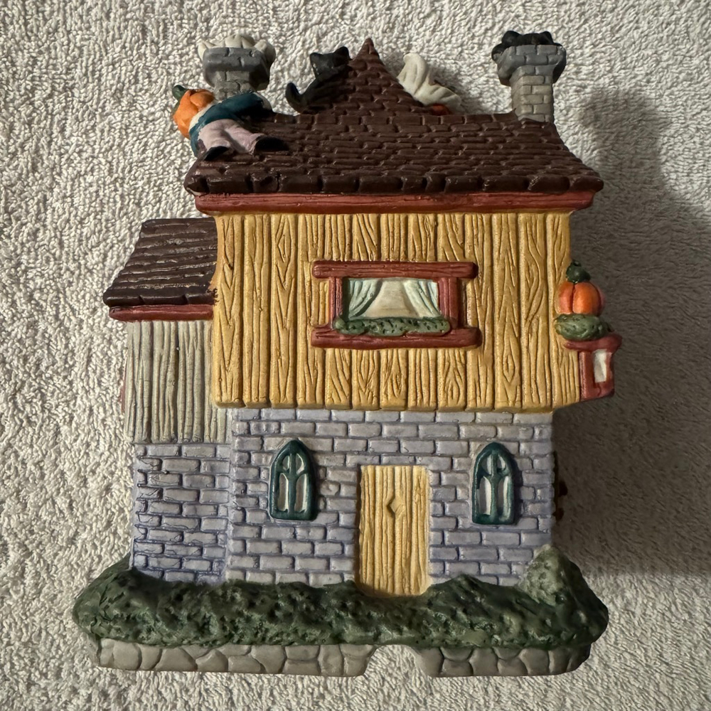 Vintage Halloween Pumpkin Factory Ceramic Village House Haunted Ghost Witch - Picture 2 of 8